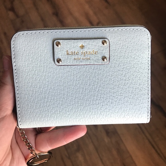 Kate Spade wallet - Picture 1 of 5